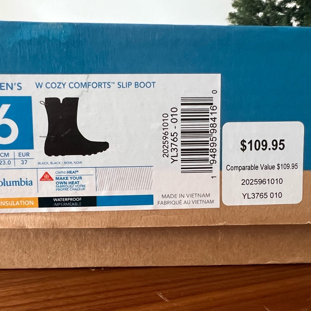 Columbia Women's Black Cozy Slip Boot